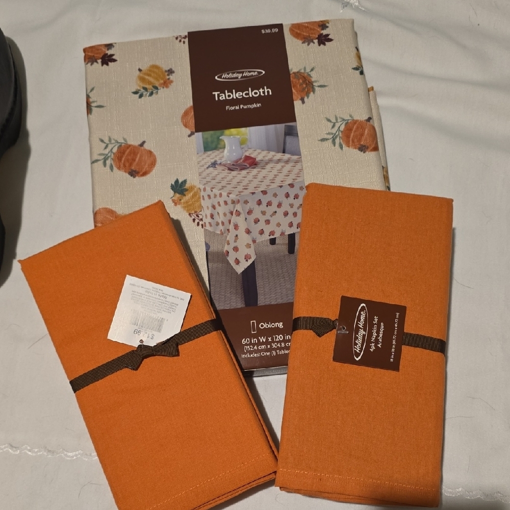Floral Pumpkin Tablecloth Set - Orange